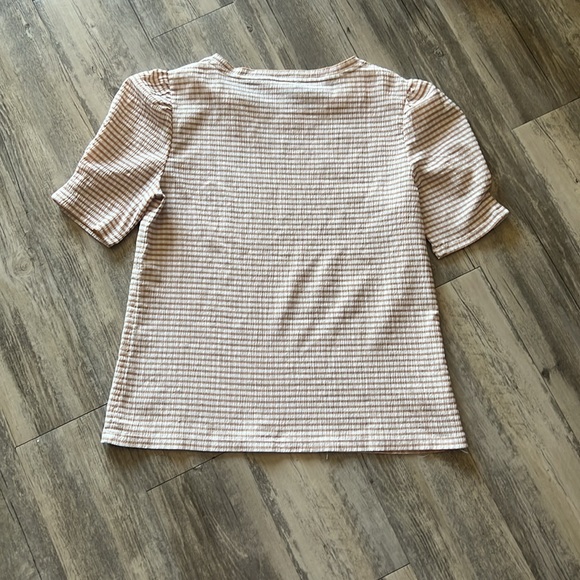 Puff Sleeve Blouse - Picture 4 of 4